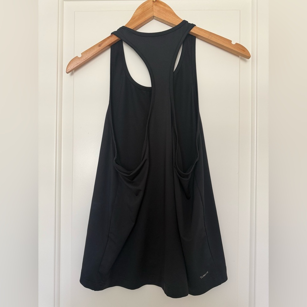 Adidas Black Racerback Performance Tank Top Athletic Gym Workout Activewear - Picture 3 of 3
